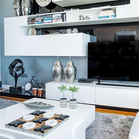 Casa Refugio Dos Canhas * 蓬他达维托亚